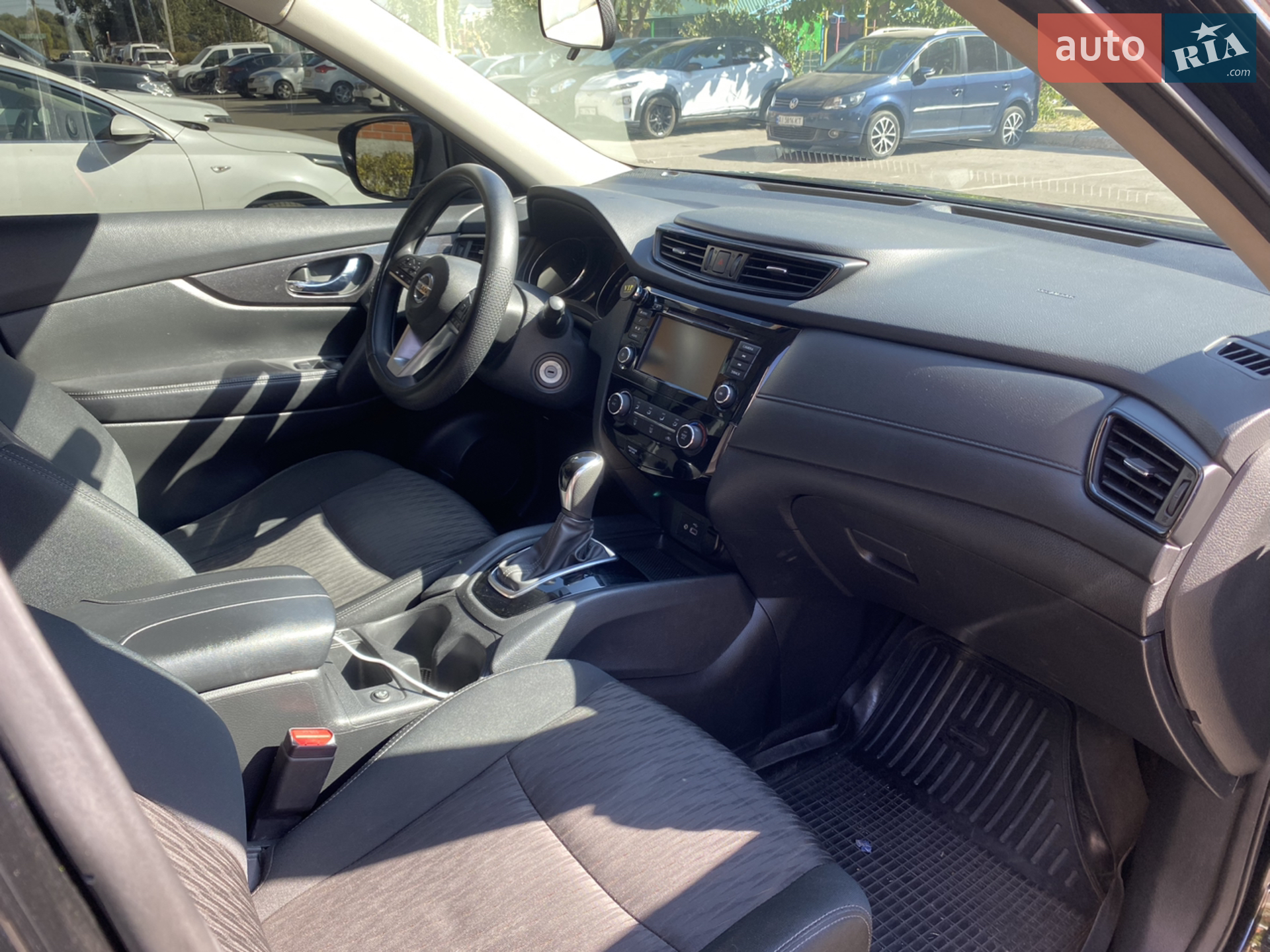 2018 Nissan Rogue - мініатюра 10