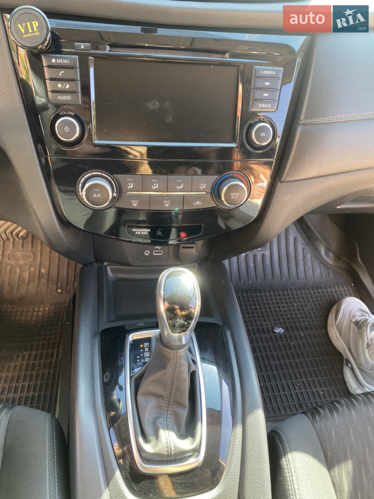 2018 Nissan Rogue - мініатюра 15