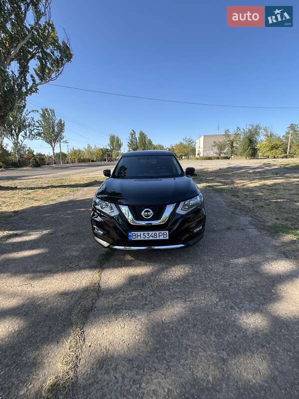 Позашляховик / Кросовер Nissan Rogue 2016 в Кривому Розі фото 4 Позашляховик / Кросовер Nissan Rogue 2016 в Кривому Розі