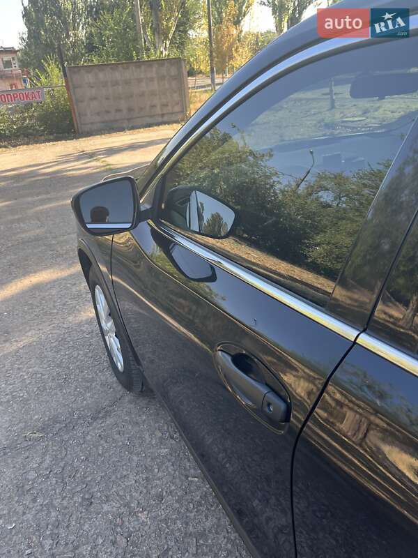 Позашляховик / Кросовер Nissan Rogue 2016 в Кривому Розі фото 14 Позашляховик / Кросовер Nissan Rogue 2016 в Кривому Розі