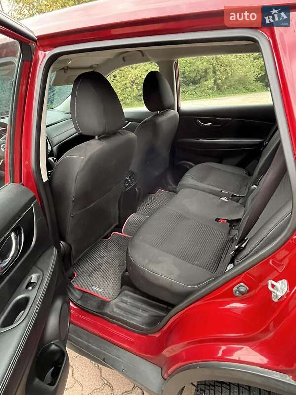 Внедорожник / Кроссовер Nissan Rogue 2016 в Дубно фото 6 Внедорожник / Кроссовер Nissan Rogue 2016 в Дубно