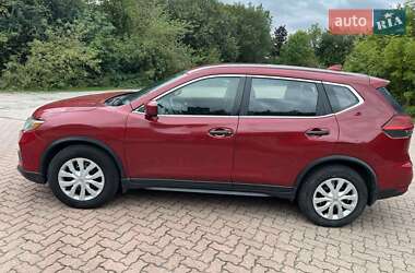 Внедорожник / Кроссовер Nissan Rogue 2016 в Дубно