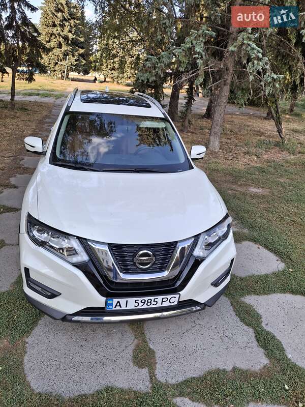 Позашляховик / Кросовер Nissan Rogue 2019 в Переяславі