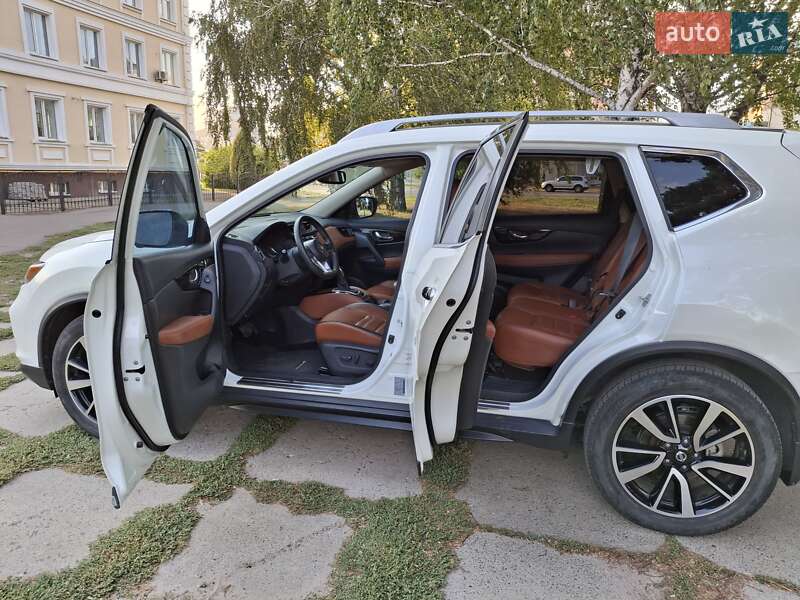 Позашляховик / Кросовер Nissan Rogue 2019 в Переяславі