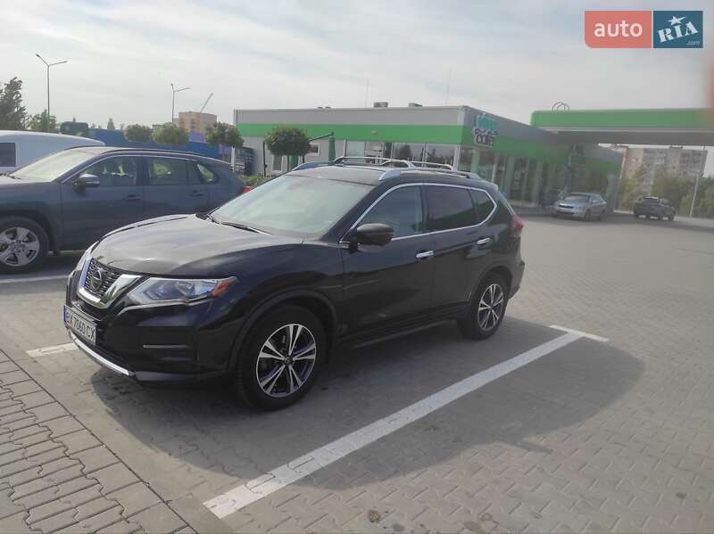 Внедорожник / Кроссовер Nissan Rogue 2018 в Каменец-Подольском