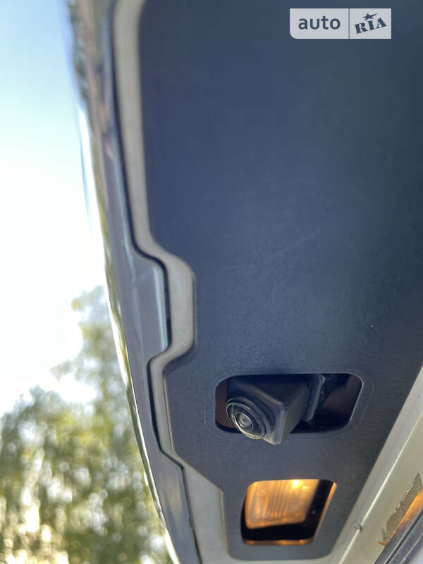 Позашляховик / Кросовер Nissan Rogue 2017 в Житомирі