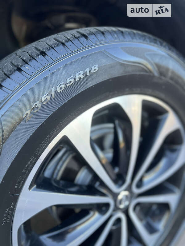 Позашляховик / Кросовер Nissan Rogue 2017 в Житомирі