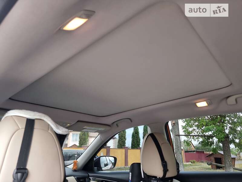 Внедорожник / Кроссовер Nissan Rogue 2018 в Сумах