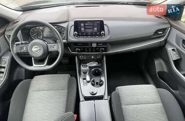 Внедорожник / Кроссовер Nissan Rogue 2020 в 