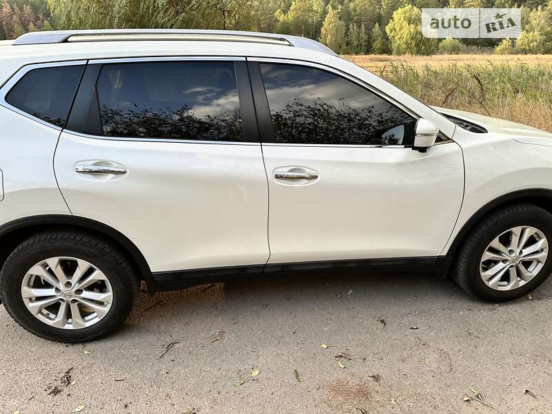 Внедорожник / Кроссовер Nissan Rogue 2014 в Краснограде