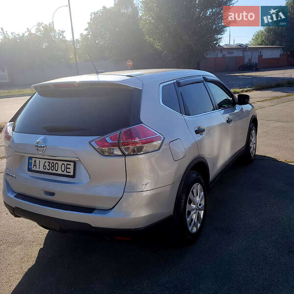 Внедорожник / Кроссовер Nissan Rogue 2016 в Киеве