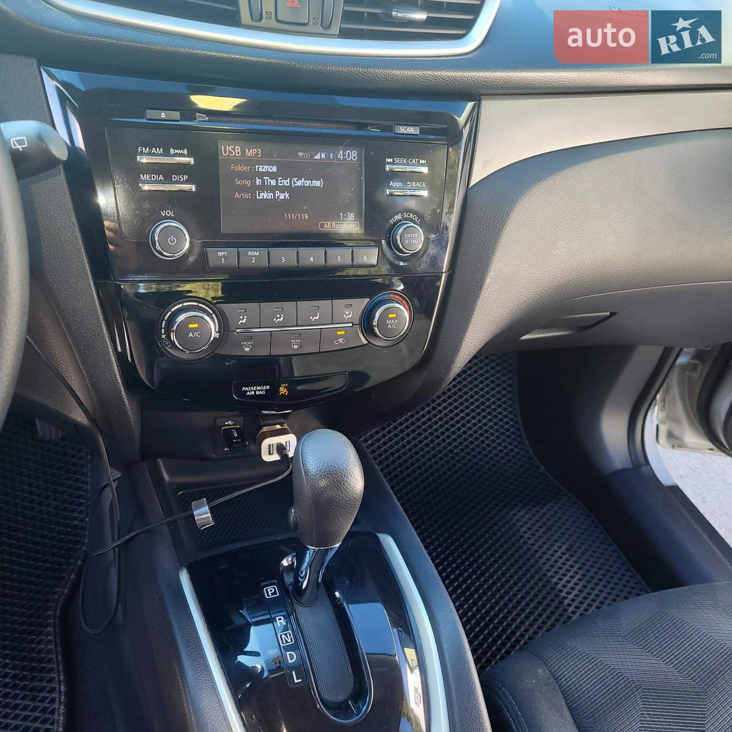 2016 Nissan Rogue - мініатюра 27