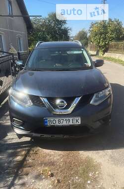 Внедорожник / Кроссовер Nissan Rogue 2016 в Тернополе