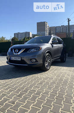 Позашляховик / Кросовер Nissan Rogue 2016 в Фастові