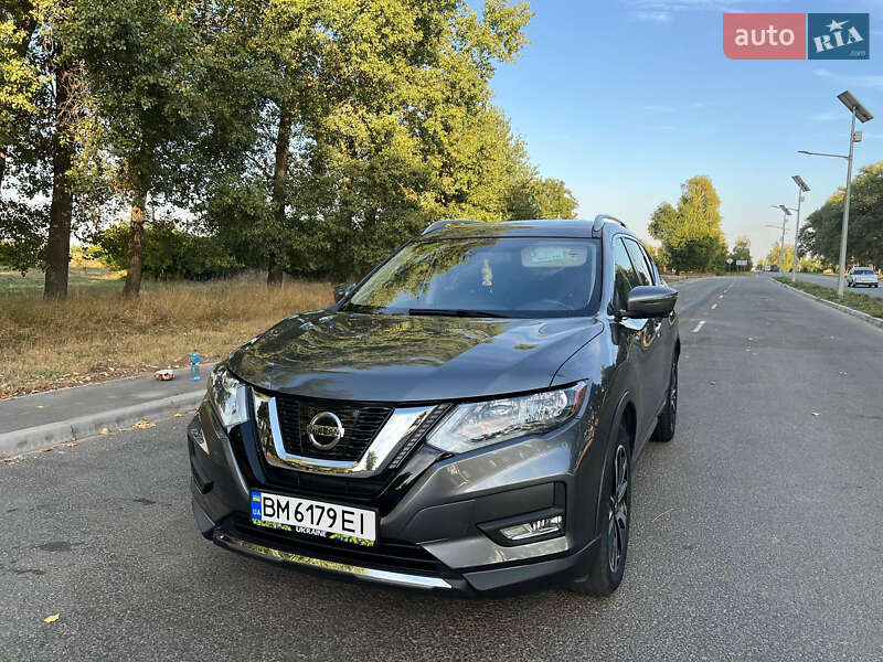 Внедорожник / Кроссовер Nissan Rogue 2019 в Ромнах