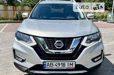 Внедорожник / Кроссовер Nissan Rogue 2017 в Киеве