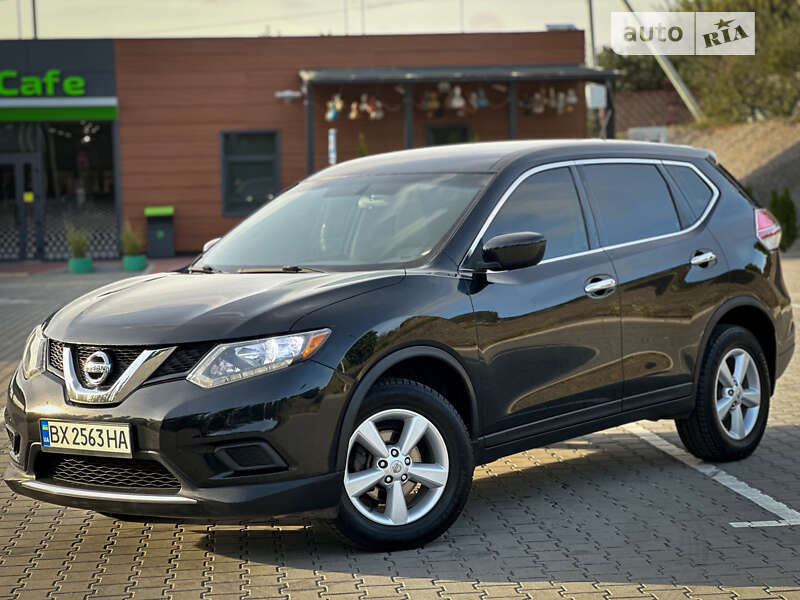 Внедорожник / Кроссовер Nissan Rogue 2016 в Хмельницком