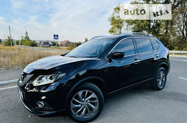 Внедорожник / Кроссовер Nissan Rogue 2015 в Лохвице