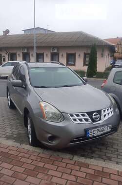 Внедорожник / Кроссовер Nissan Rogue 2014 в 
