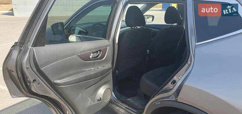 Внедорожник / Кроссовер Nissan Rogue 2015 в Полтаве