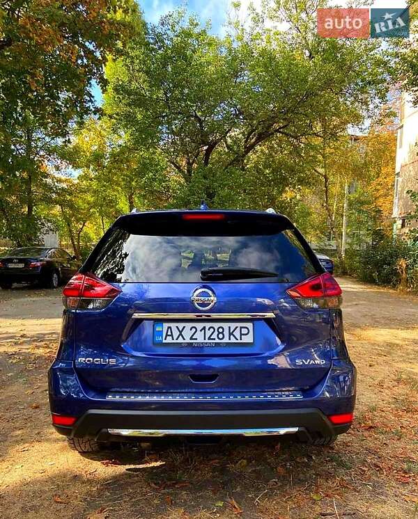 Позашляховик / Кросовер Nissan Rogue 2017 в Харкові