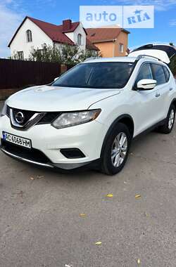 Внедорожник / Кроссовер Nissan Rogue 2016 в Луцке