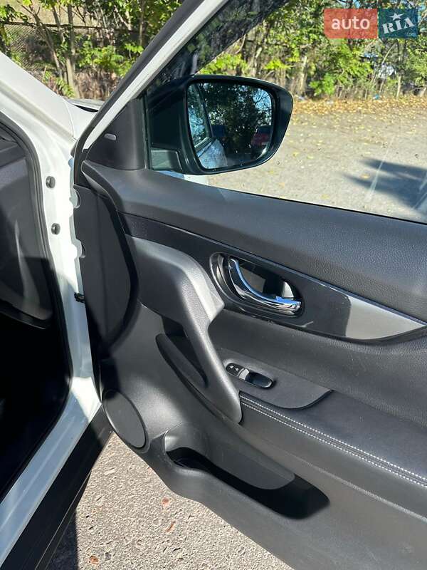 Внедорожник / Кроссовер Nissan Rogue 2017 в Одессе фото 10 Внедорожник / Кроссовер Nissan Rogue 2017 в Одессе