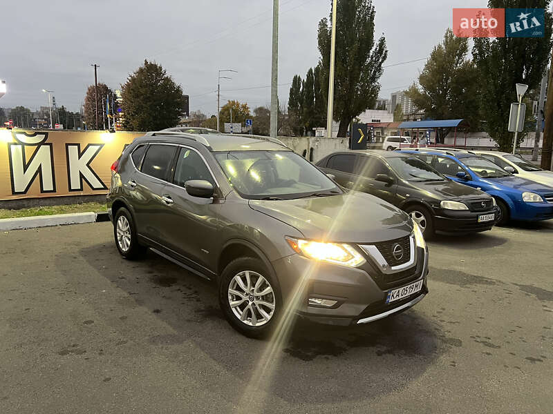 Позашляховик / Кросовер Nissan Rogue 2018 в Києві