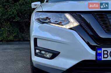 Внедорожник / Кроссовер Nissan Rogue 2017 в Тернополе