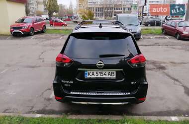 Позашляховик / Кросовер Nissan Rogue 2017 в Києві