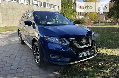 Позашляховик / Кросовер Nissan Rogue 2017 в Черкасах