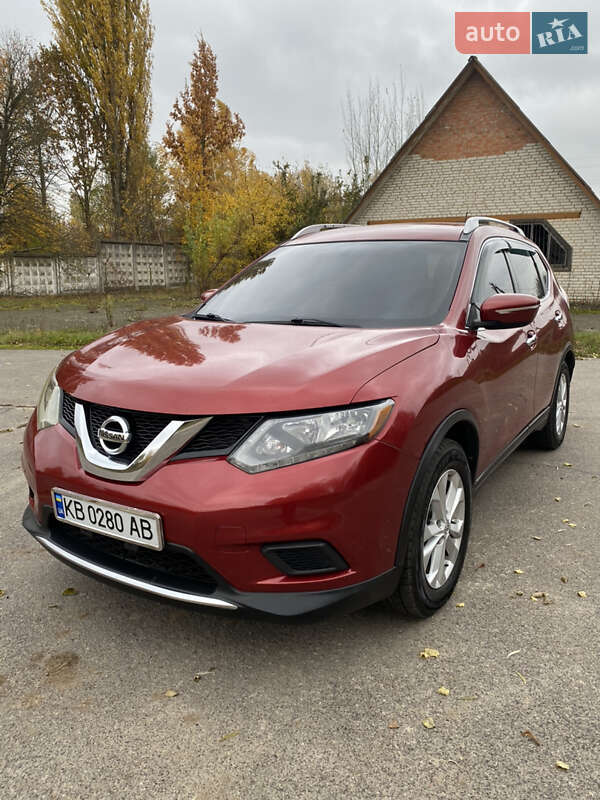 Внедорожник / Кроссовер Nissan Rogue 2015 в Виннице