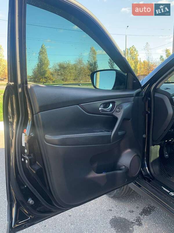 Позашляховик / Кросовер Nissan Rogue 2016 в Кременчуці фото 11 Позашляховик / Кросовер Nissan Rogue 2016 в Кременчуці