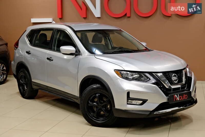 Внедорожник / Кроссовер Nissan Rogue 2017 в Одессе