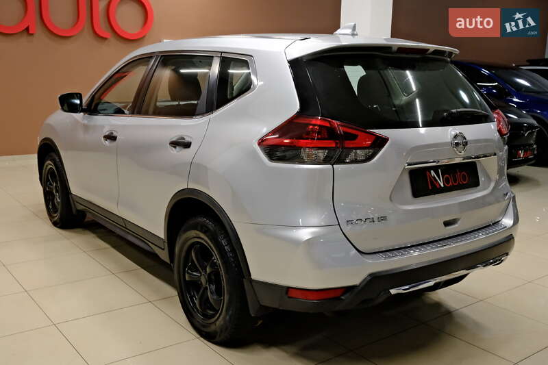 Внедорожник / Кроссовер Nissan Rogue 2017 в Одессе
