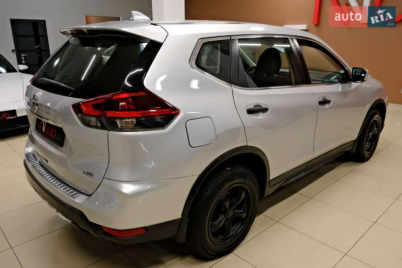 Внедорожник / Кроссовер Nissan Rogue 2017 в Одессе