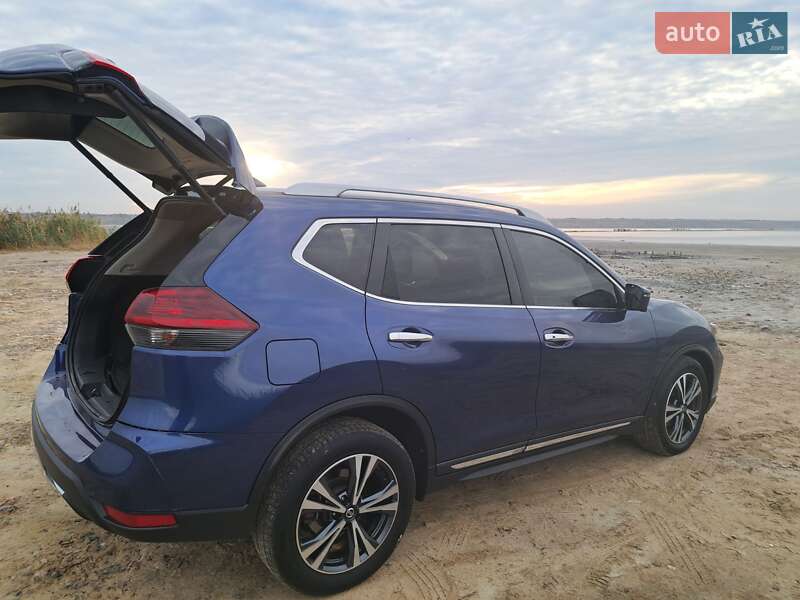 Позашляховик / Кросовер Nissan Rogue 2018 в Одесі