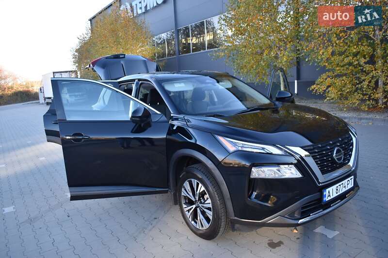 Позашляховик / Кросовер Nissan Rogue 2021 в Білій Церкві