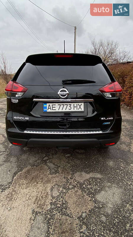 Позашляховик / Кросовер Nissan Rogue 2014 в Кам'янському