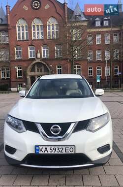 Внедорожник / Кроссовер Nissan Rogue 2015 в Киеве