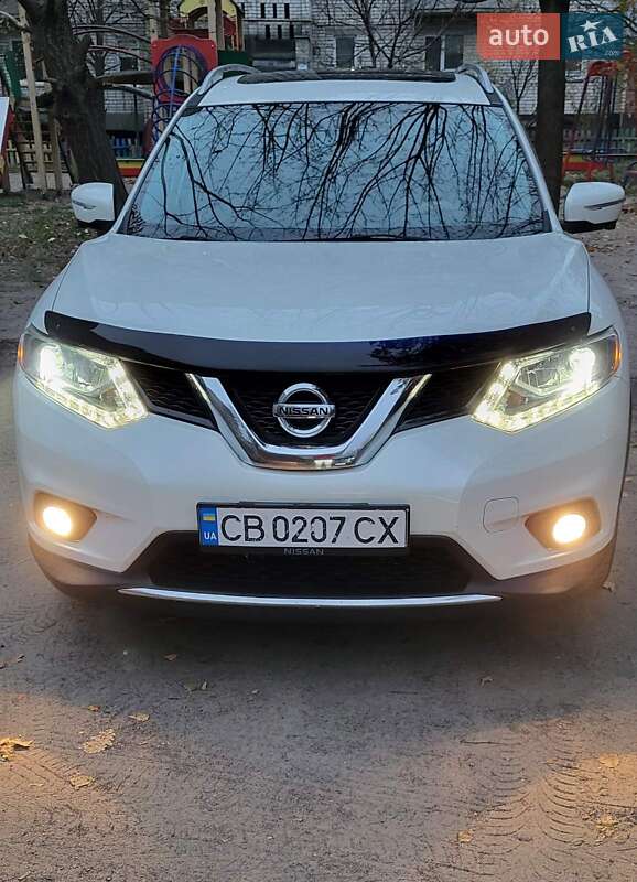 Внедорожник / Кроссовер Nissan Rogue 2014 в Чернигове