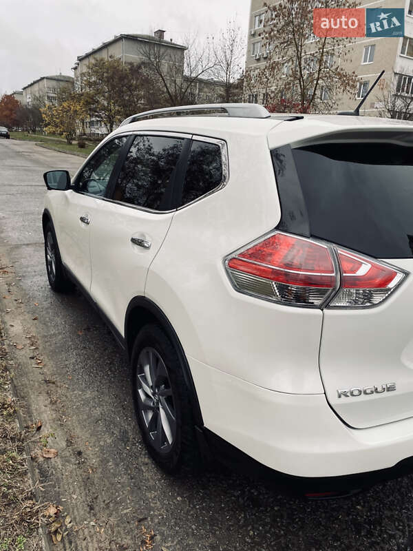 Позашляховик / Кросовер Nissan Rogue 2015 в Вараші фото 5 Позашляховик / Кросовер Nissan Rogue 2015 в Вараші