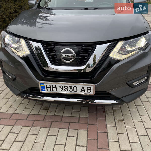 Внедорожник / Кроссовер Nissan Rogue 2016 в Измаиле