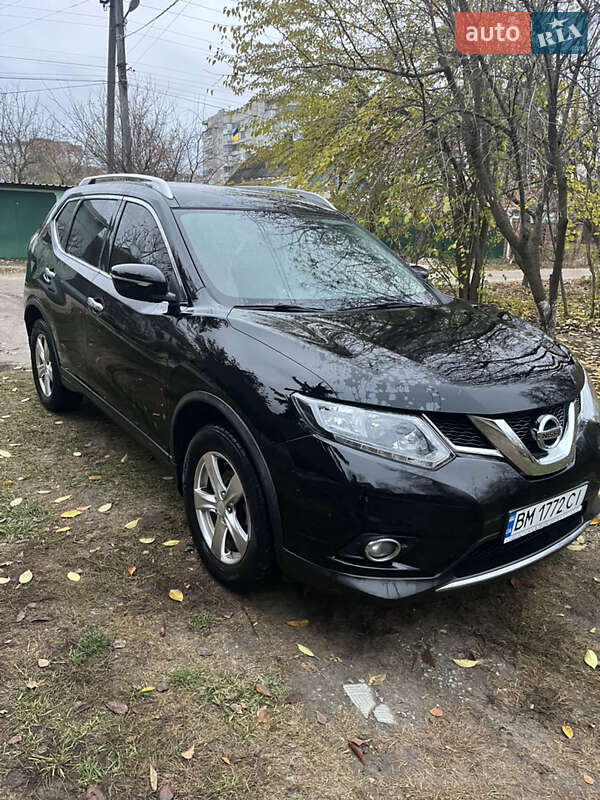 Позашляховик / Кросовер Nissan Rogue 2015 в Сумах