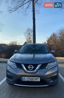 Внедорожник / Кроссовер Nissan Rogue 2015 в Черкассах