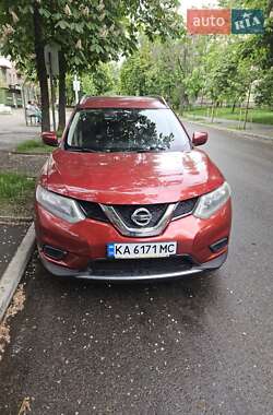 Позашляховик / Кросовер Nissan Rogue 2015 в Києві