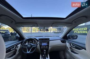 Внедорожник / Кроссовер Nissan Rogue 2016 в 