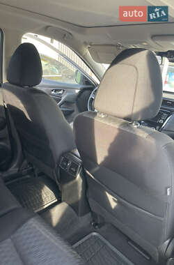 Позашляховик / Кросовер Nissan Rogue 2020 в 