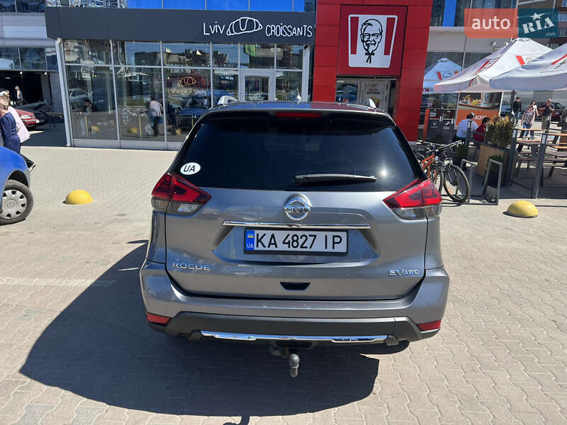 Внедорожник / Кроссовер Nissan Rogue 2018 в Киеве