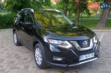 Внедорожник / Кроссовер Nissan Rogue 2017 в 